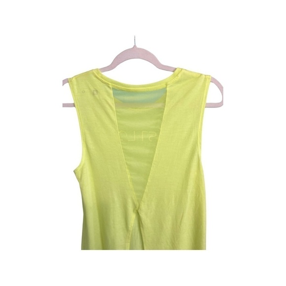 Xersion Green Workout Top Size M - EUC - Picture 1 of 6